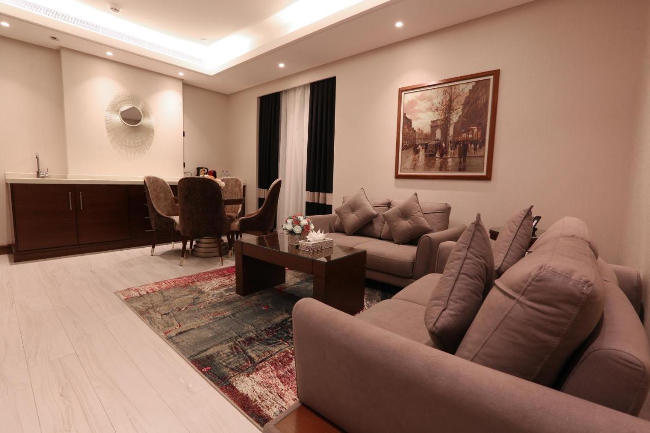 Weekend Hotel Sari DDjeddah Extérieur photo