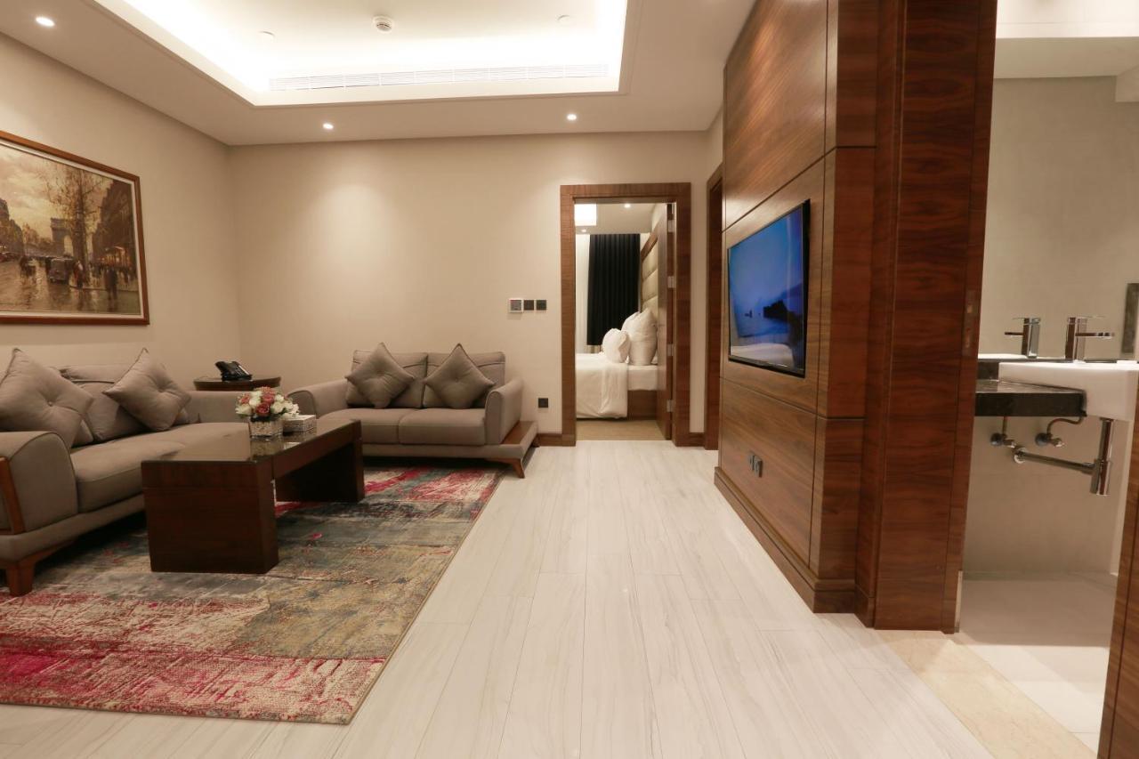Weekend Hotel Sari DDjeddah Extérieur photo