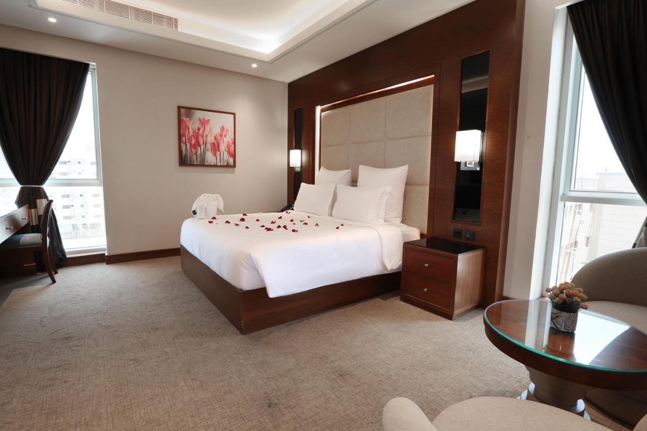 Weekend Hotel Sari DDjeddah Extérieur photo